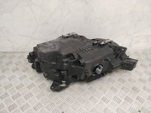 VOLVO XC60 (2017–2026) Esituli 31420418 - 6