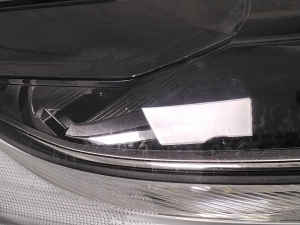 VOLVO XC60 (2017–2026) Esituli 31420418 - 9