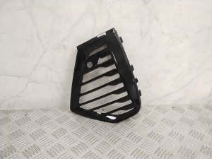 Front bumper lower grille - 32234964