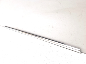Opel Insignia (2008–2017) Rear side door outer window molding 13228113 - 2