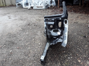 Mercedes Benz CLS-Class 218 (2011–2018) Vorderer Ausleger A2126200361 - 2
