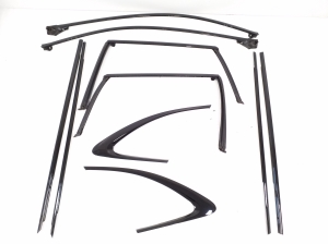 Front door outer window molding - HK8M21452AC