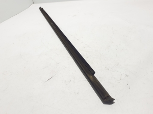 AUDI Q8 (2018–2026) Rear side door outer window molding 4M8839476C - 3