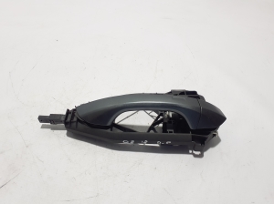 AUDI Q8 (2018–2026) Front door external opening handle and its details - 3