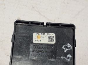 AUDI Q8 (2018–2026) Front door glass switch 4M0959851C - 3