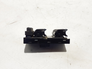 AUDI Q8 (2018–2026) Front door glass switch 4M0959851C - 4