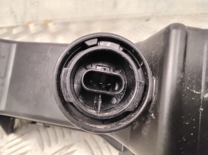 Tesla Model Y Y (2020–2026) Eesmine päevasõidutuli 150793310C - 5