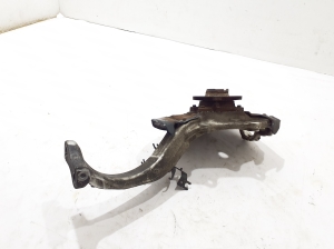 AUDI Q8 (2018–2026) Front wheel hub 4M0407254K - 4