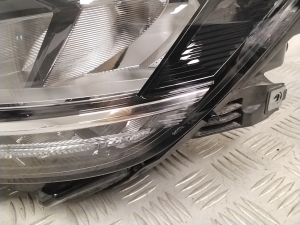 Volkswagen Passat B8 (2014–2023) Esituli 3G1941035Q - 3
