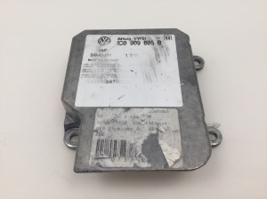 Volkswagen Passat B5 (1997–2005) Airbagsteuergerät 1C0909605B - 3