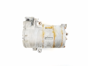   A/C compressor  - 9496109 