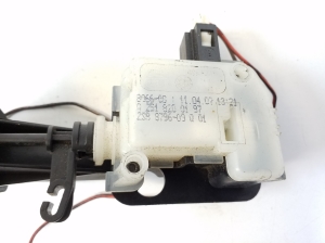 Mercedes Benz S-Class 221 (2005–2013) Kütuse täiteava korgi lukustus A2518200197 - 3