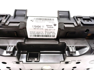 BMW X1 F48 (2015–2022) Instrument cluster 9295445 - 2