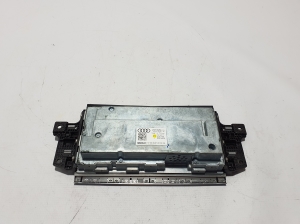 AUDI Q8 (2018–2026) Screen 4M8919605A - 5