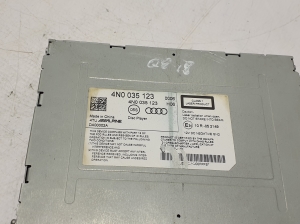 AUDI Q8 (2018–2026) CD mainītājs 4N0035123 - 2