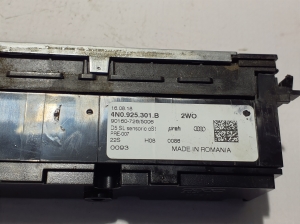 AUDI Q8 (2018–2026) Warnblinkschalter 4N0925301B - 3