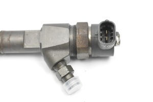  Fuel injector 