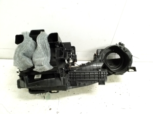 Mercedes Benz CLA-Class W117 (2013–2019) Salongi soojendus ja selle osad - 4