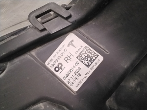 Tesla Model Y Y (2020–2026) Eesmine päevasõidutuli 150793300C - 2