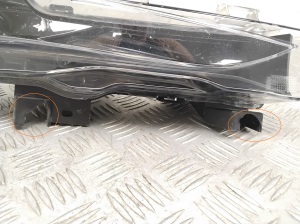Tesla Model Y Y (2020–2026) Eesmine päevasõidutuli 150793300C - 5