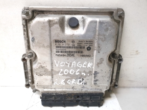 Chrysler Grand Voyager IV (2001–2007) Engine control unit 0281012121 P05094285AE  HB5AAO - 3