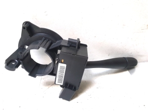 Chrysler Grand Voyager IV (2001–2007) Suunatulede lüliti 05082123 - 4