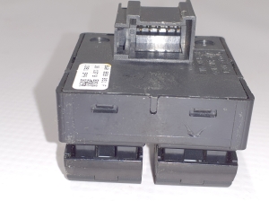 AUDI Q8 (2018–2026) Rear side door window switch 8W0959851F - 4
