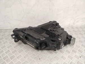 Skoda Superb (2015–2026) Scheinwerfer vorne 3V1941015D - 2