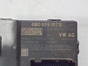 AUDI Q8 (2018–2026) Trunk lid control module 4M0959107D - 3