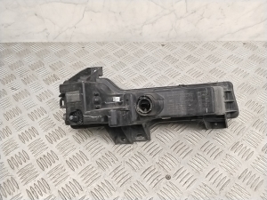 Tesla Model 3 3 (2016–2024) Front-Nebelscheinwerfer 107739500C - 3