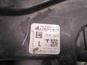 Tesla Model 3 3 (2016–2024) Front-Nebelscheinwerfer 107739500C - 4