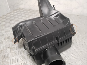 VOLVO XC40 (2017–2026) Luftfiltergehäuse 32146441 - 2