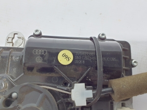 AUDI Q8 (2018–2026) Trunk lid soft-close actuator 3V5827887C - 3