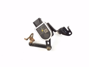   Front ride height sensor  - 6870000 