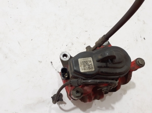 AUDI Q8 (2018–2026) Rear brake caliper 4M0615404D - 4