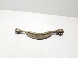 AUDI Q8 (2018–2026) Rear axle link 4M0501529L - 2