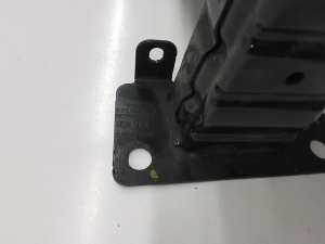 Skoda Fabia MK 2 (2007–2014) Eesmise kaitseraua tala 5J0807109D - 4