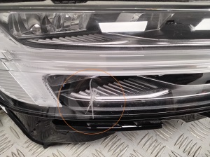 VOLVO S60 III (2018–2026) Esituli 32420502 - 9
