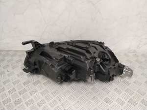 Skoda Octavia IV (2019–2026) Headlight 5E4941015B - 7