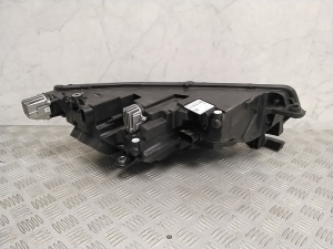 Skoda Octavia IV (2019–2026) Headlight 5E4941015B - 8