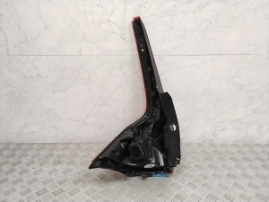VOLVO XC60 (2017–2026) Eckleuchte hinten 32228915 - 5