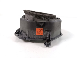 Mercedes Benz CLA-Class W117 (2013–2019) Kõlar A2048205802 - 2