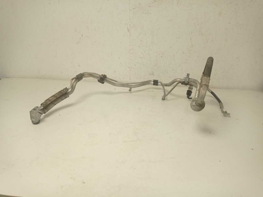 Kia Sportage (2010–2016) Kliimaseadme voolik 977753U100