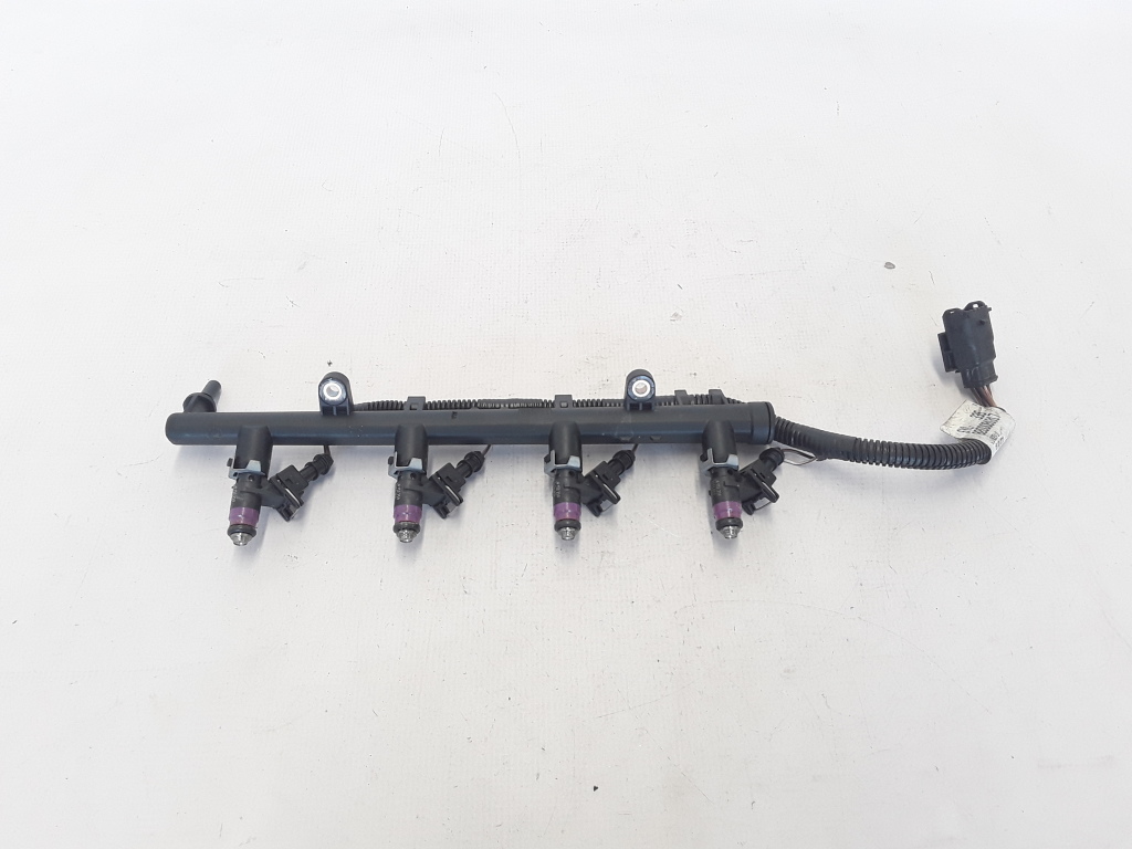 RENAULT Megane 3 generation (2008-2020) Fuel Rail 8200135504 21081696