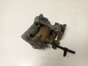 Ford Mondeo V (2014–2018) Rear brake caliper - 4
