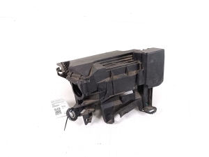 Mercedes Benz CLA-Class W117 (2013–2019) Kaitsmekarbi korpus kapoti all A2465400024 - 3
