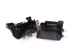 Mercedes Benz CLA-Class W117 (2013–2019) Kaitsmekarbi korpus kapoti all A2465400024 - 4