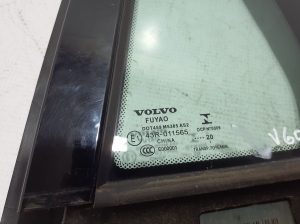 VOLVO V60 (2018–2026) Tagumise külgukse kolmnurkklaas 31442968 - 3