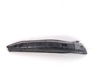 Mercedes Benz CLA-Class W117 (2013–2019) Esiporitiiva muu osa A1178890225 - 2