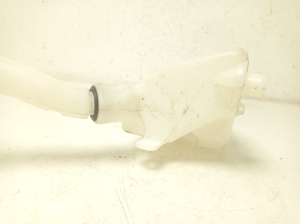 Citroen C3 (2016–2026) Front washer fluid reservoir 988398868000 - 3